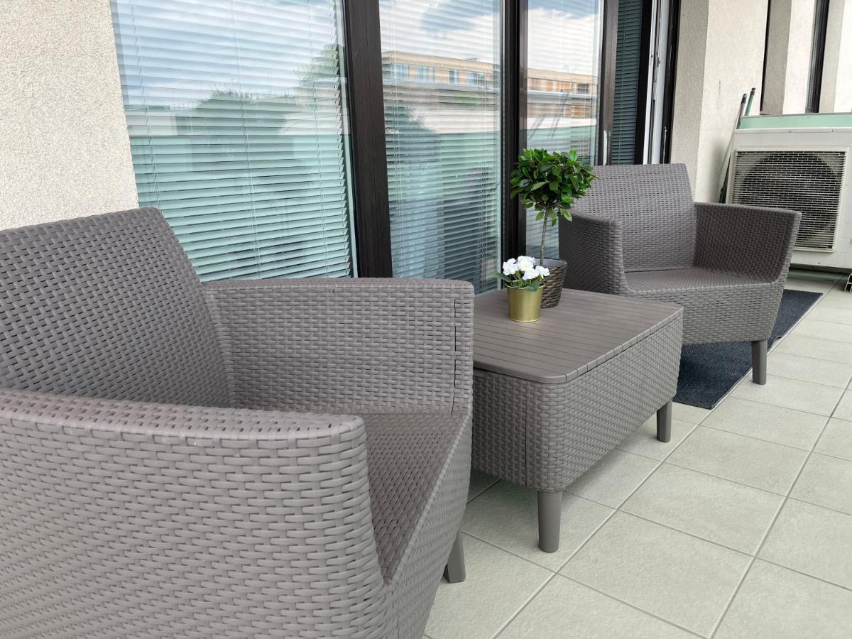 Diamond Apartments - 3 Bedroom, Luxurious Apartment In The Heart Of The City Boedapest Buitenkant foto