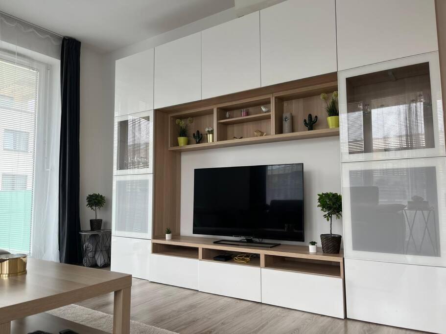 Diamond Apartments - 3 Bedroom, Luxurious Apartment In The Heart Of The City Boedapest Buitenkant foto