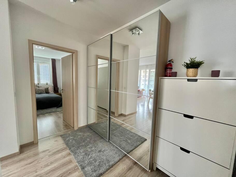 Diamond Apartments - 3 Bedroom, Luxurious Apartment In The Heart Of The City Boedapest Buitenkant foto